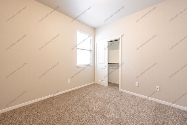 Building Photo - 624 Ripplewood Dr