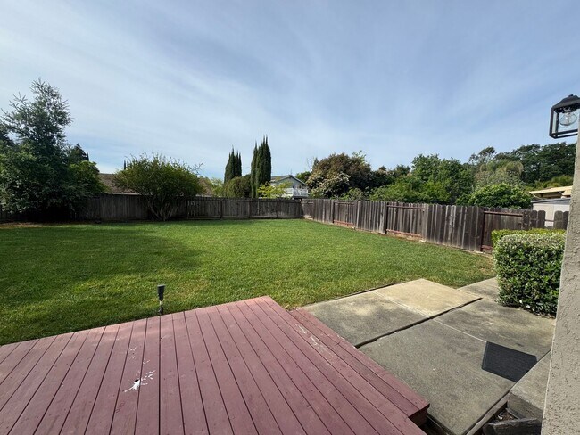 Building Photo - Coming Soon - Beautifully remodeled 5 bed/ 2.5 bath with huge backyard