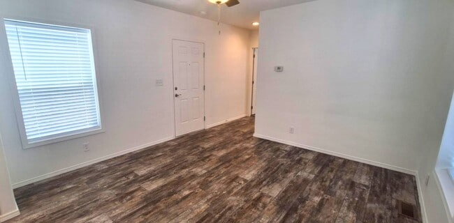 Building Photo - 4487 E Lake Mead Blvd