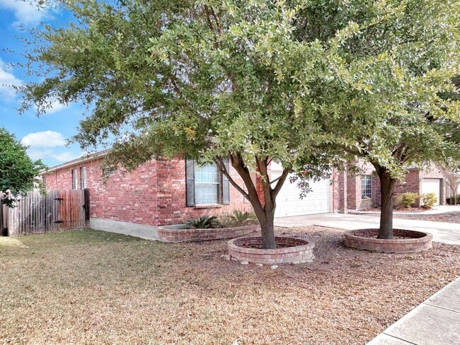 Building Photo - Alamo Ranch 3/2 + Flex Space, Stainless Appliances & 2-Car Garage