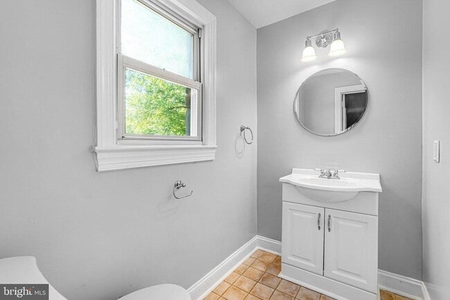 Building Photo - 8230 Gregory Dr