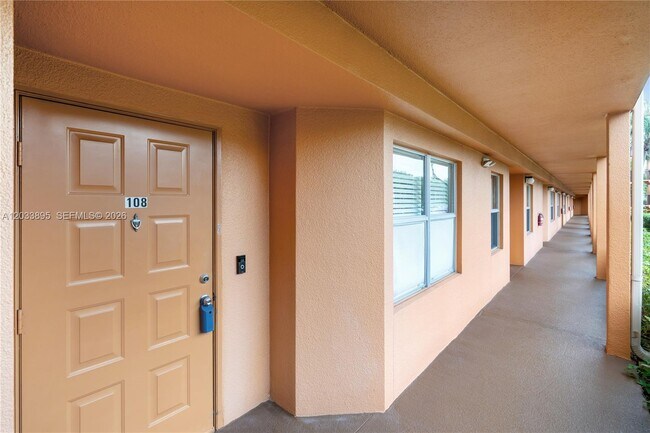 Building Photo - 701 SW 142nd Ave