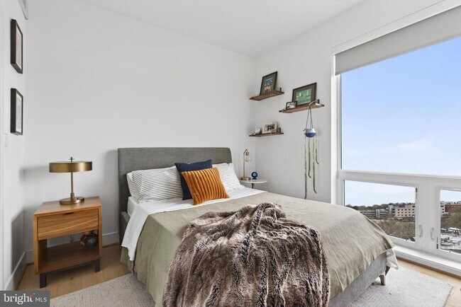 Building Photo - 2905 Georgia Ave NW