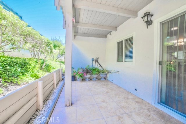 Building Photo - 23732 Hillhurst Dr