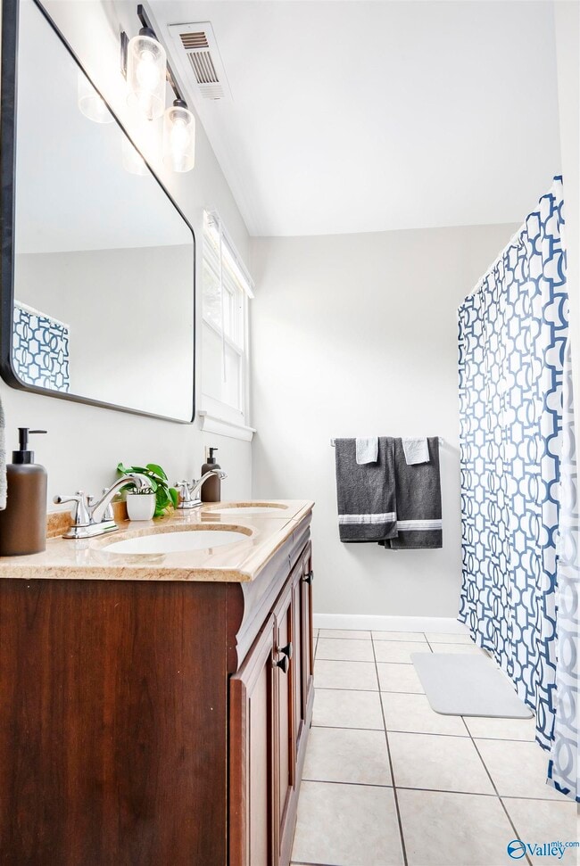 Building Photo - 202 High Rd