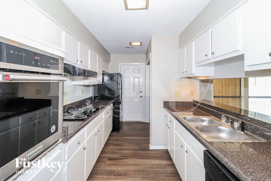 Building Photo - 3998 Ganymede Cove