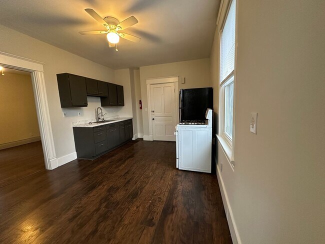 Building Photo - Cozy Duplex in Cheviot