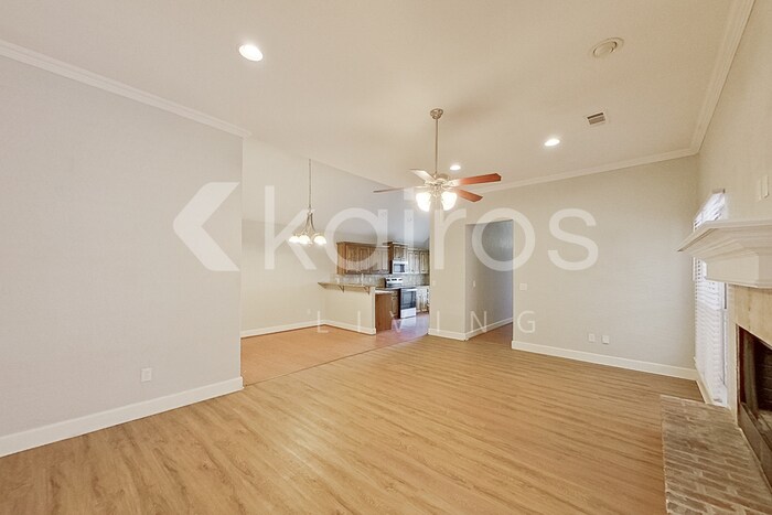 Building Photo - 2105 SE 42nd Ave