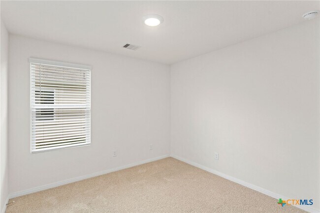 Building Photo - 1421 Havelock Wy