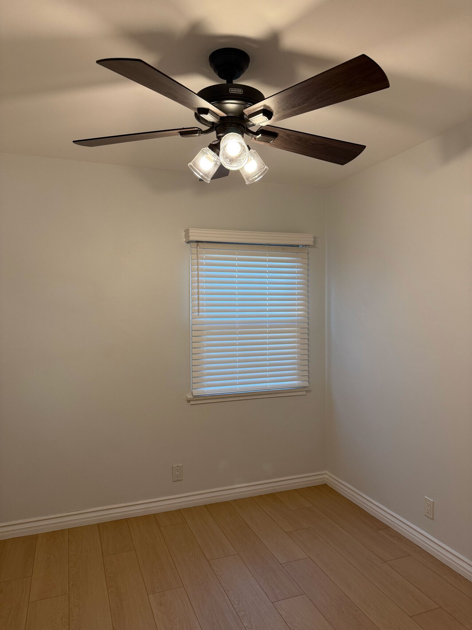 Building Photo - 4125 W Toluca Lake Ave