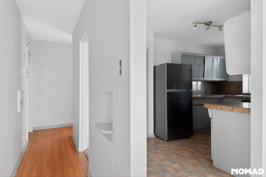 Building Photo - 4430 W 35th Ave