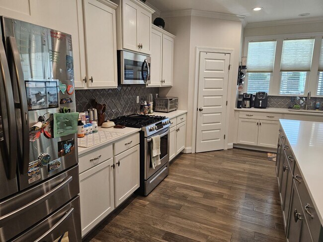 Building Photo - Gorgeous 4 bedroom, 3.5 bath home with private pool - Wyndwater Community in Hampstead