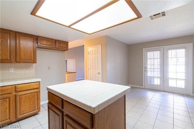 Building Photo - 2761 Laguna Shores Ln