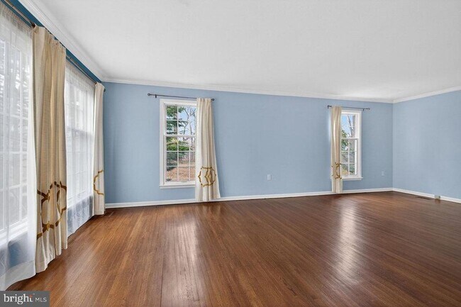 Building Photo - 16 Beechtree Ln