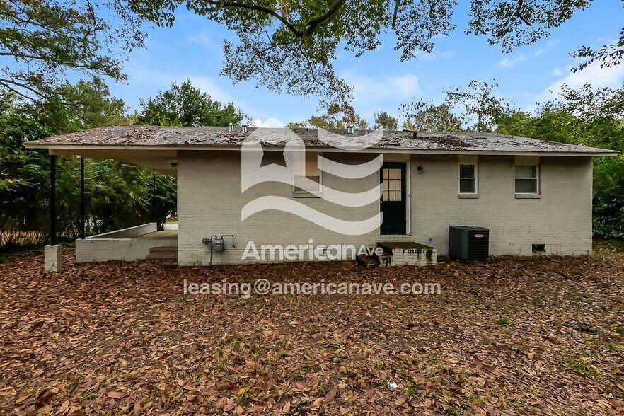 Building Photo - 1748 Emerson Ave