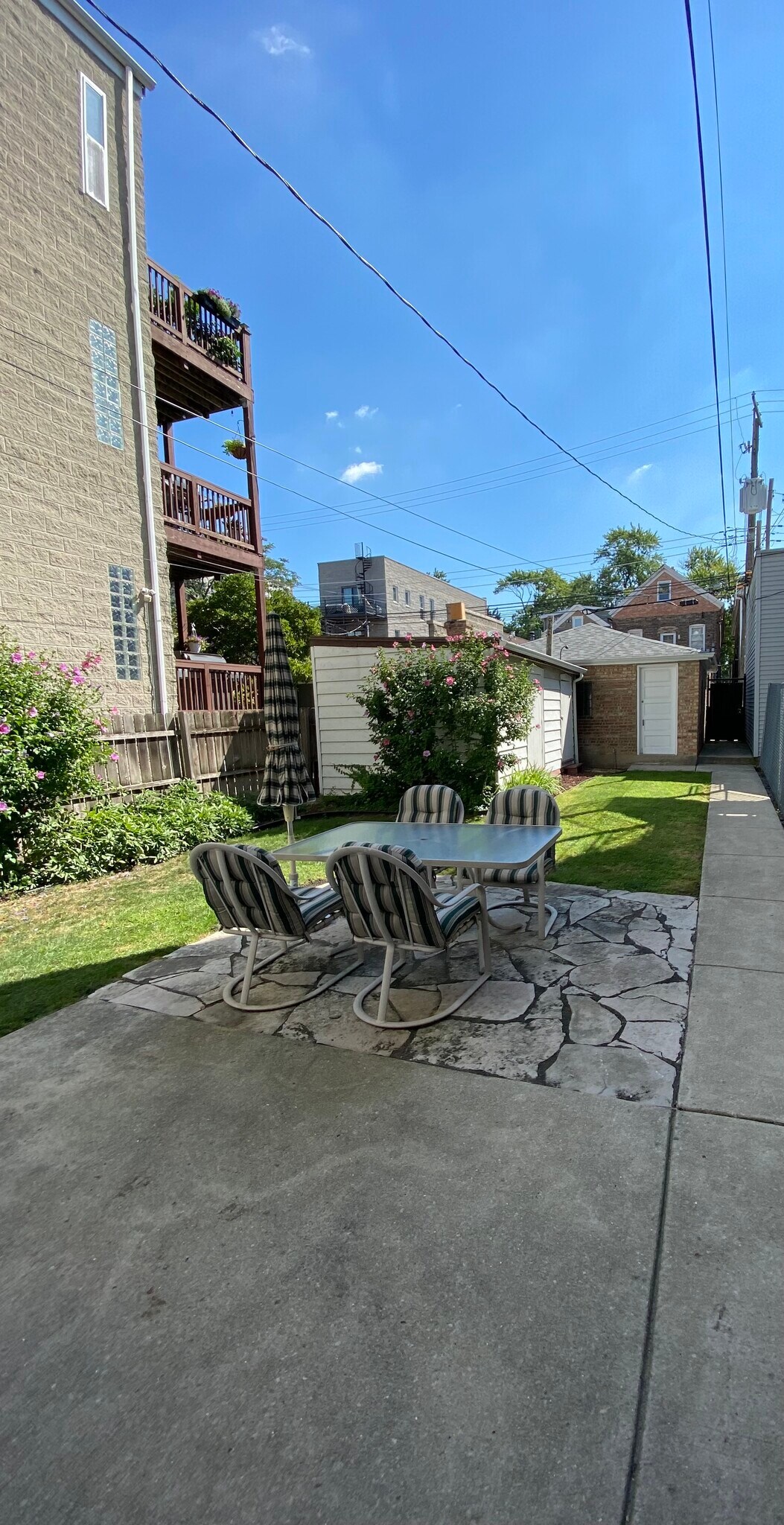 Backyard/Garage - 903 N Wood St