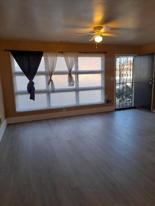 Building Photo - 8406 E 114th Terrace