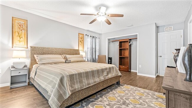 Building Photo - 5350 Arpana Dr