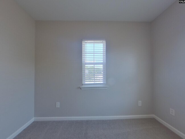 Building Photo - 379 Charter Oak Ct