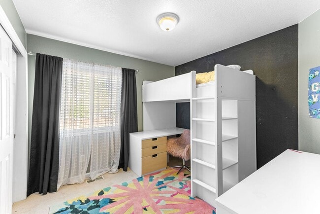 Building Photo - 2225 Timber Creek Dr