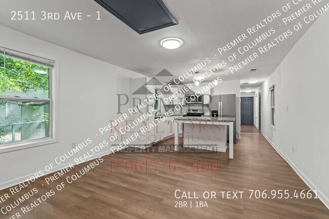 Building Photo - 2511 3rd Ave