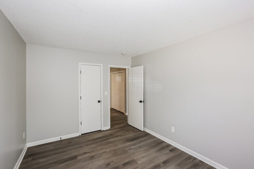 Building Photo - 8620 Warwick Crest Ln