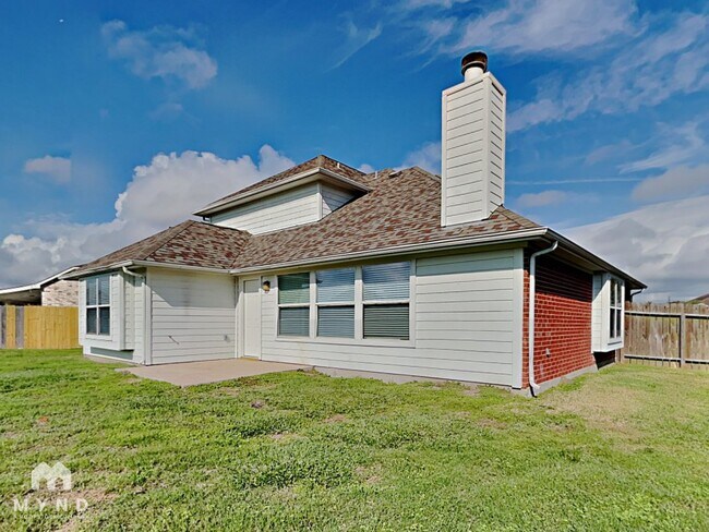 Building Photo - 14906 Sparks Ct