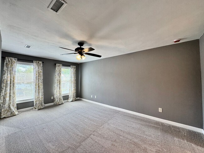 Building Photo - Available NOW! Unique Home in Wesleyan Cha...