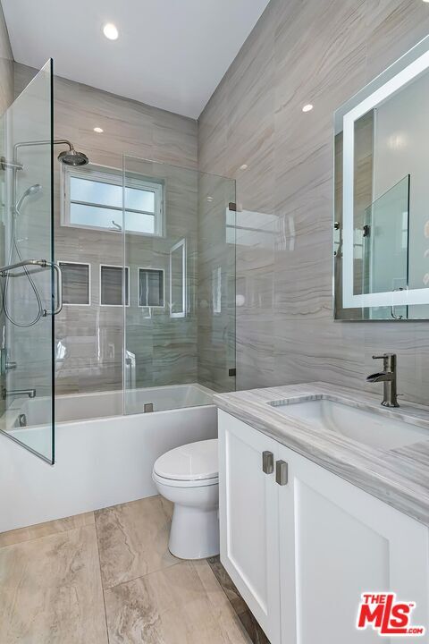 Building Photo - 9767 Monte Mar Dr