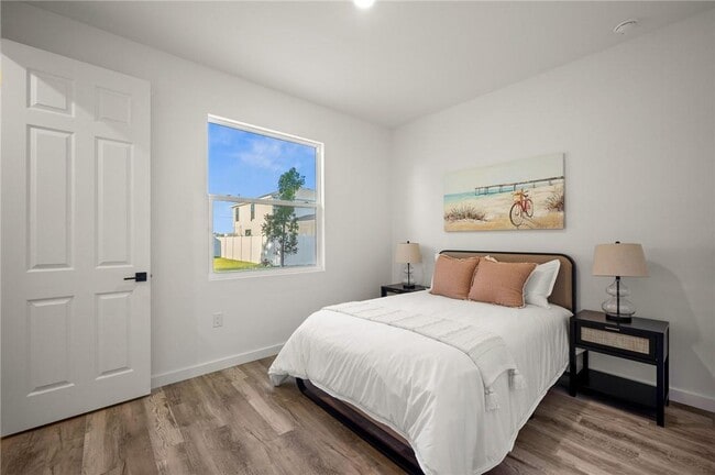 Building Photo - 1515 Nelson Rd N