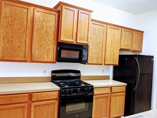Building Photo - 25211 Sierra Woods Ln