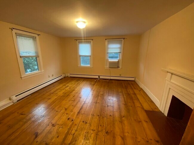 Building Photo - 25 Lincoln St