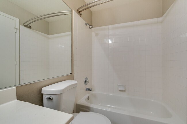 Building Photo - 437 Waterwheel Falls Dr