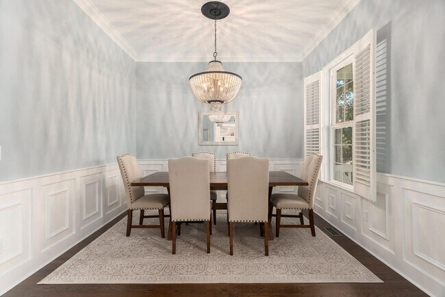 Building Photo - 200 N Ladd Ct