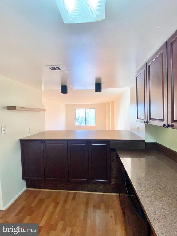 Building Photo - 1600 Prince St