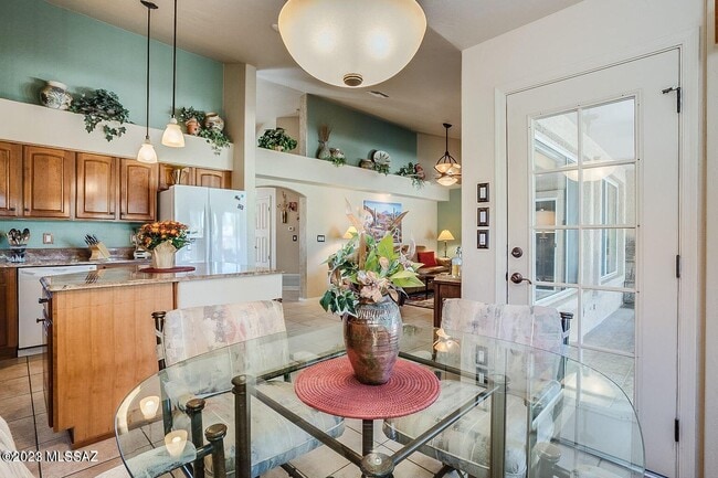 Building Photo - 10769 N Eagle Eye Pl