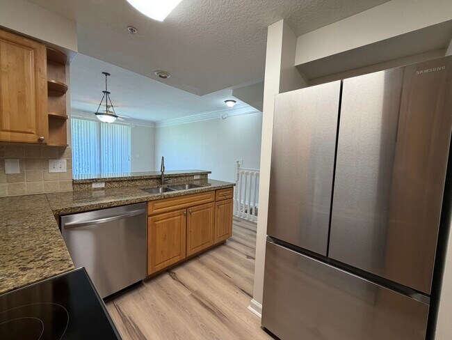 Building Photo - 2052 Alta Meadows Ln