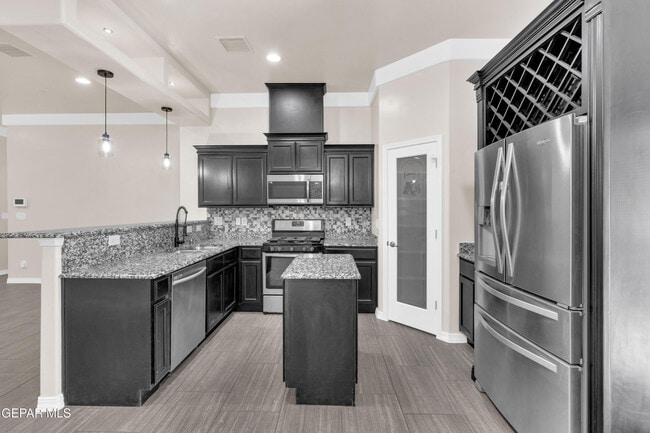 Building Photo - 3728 Loma Jacinto