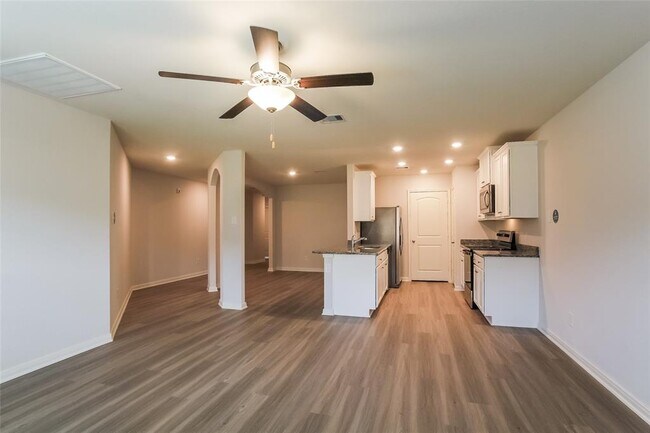 Building Photo - 10494 Red Cardinal Dr