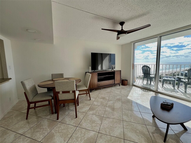 Building Photo - 111 Briny Ave