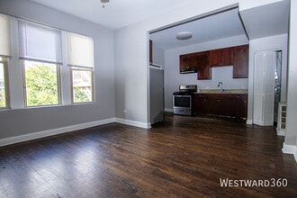 Building Photo - 5612 S Michigan Ave