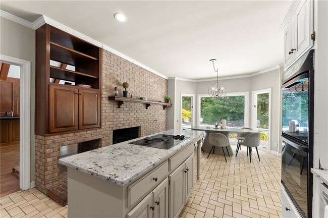 Building Photo - 5785 Northside Dr NW