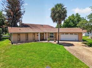 Building Photo - 1627 Canal Ct