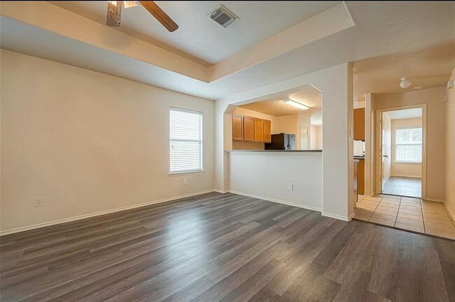 Building Photo - 1123 Desert Palms Ln