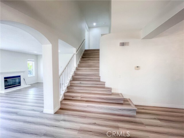 Building Photo - 16140 Ridgeview Ln