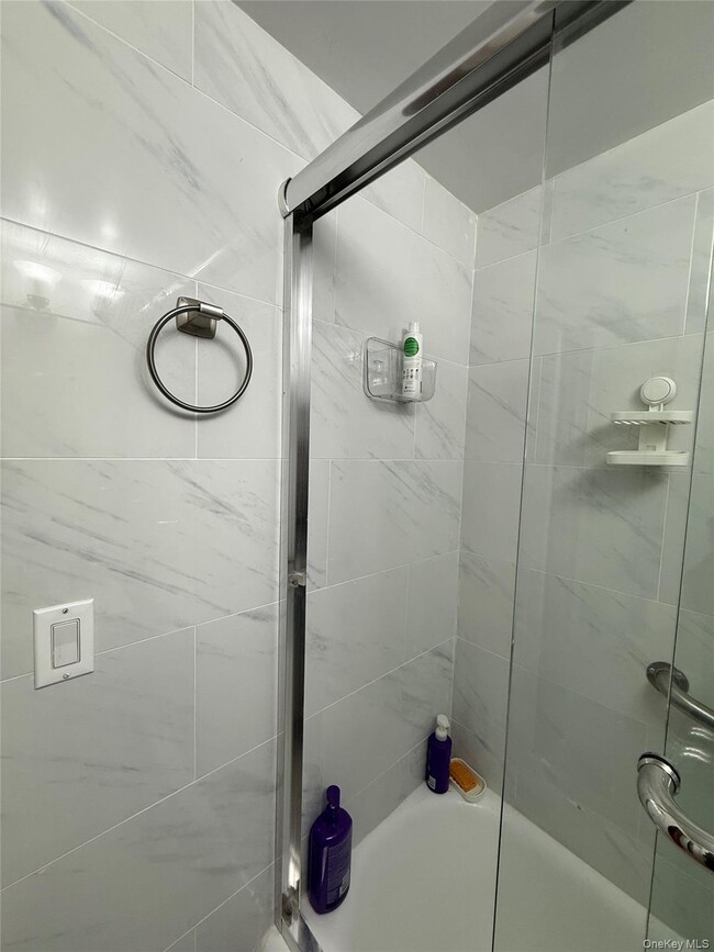 Building Photo - 5 Tudor City Pl