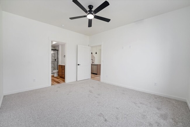 Building Photo - 405 N 18th St