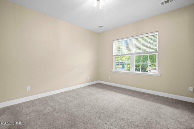 Building Photo - 13 Brasstown Way