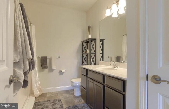 Building Photo - 670 Whitetail Dr