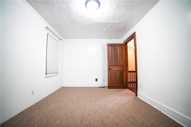 Building Photo - 1108 Highland St